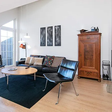 Apartment Xl